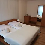 Goscinne O-es-ha Privat bolig *