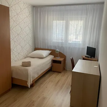 Goscinne O-es-ha Homestay *