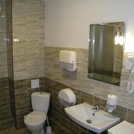 Gościnne O-es-ha * Warszawa